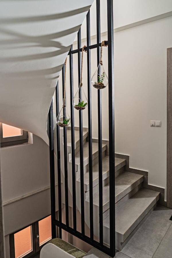 White&Gray Apartment Rethymno Esterno foto
