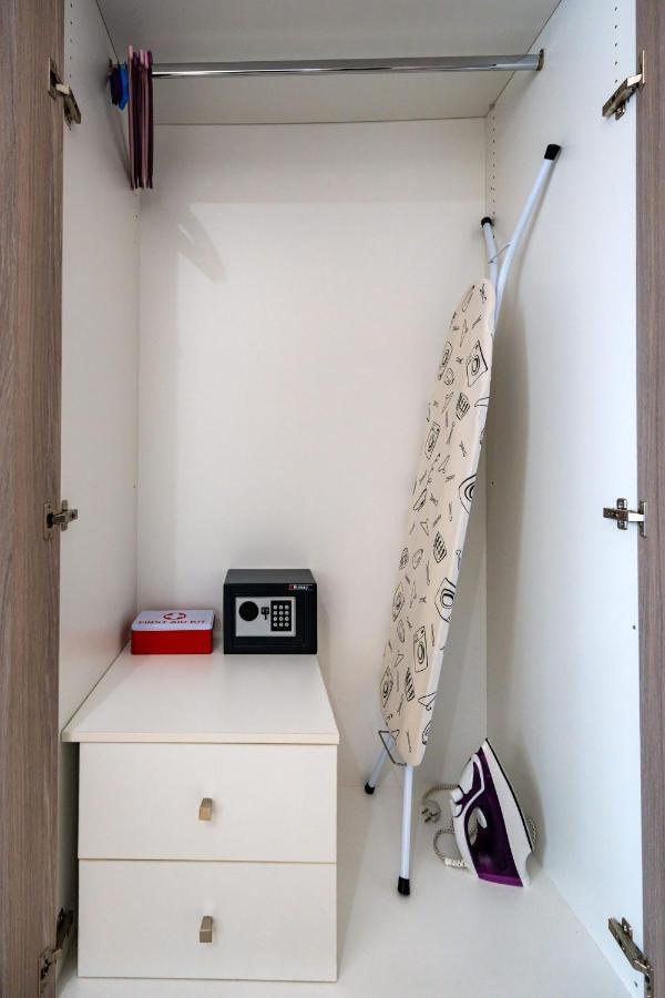 White&Gray Apartment Rethymno Esterno foto
